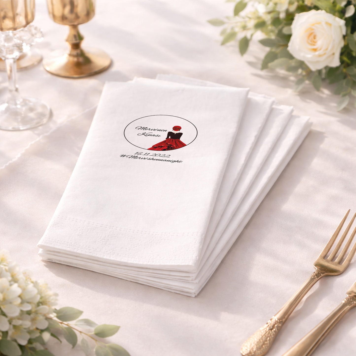 Merve’nin Kınası Kırmızı Kabarık Elbiseli Baskılı Peçete