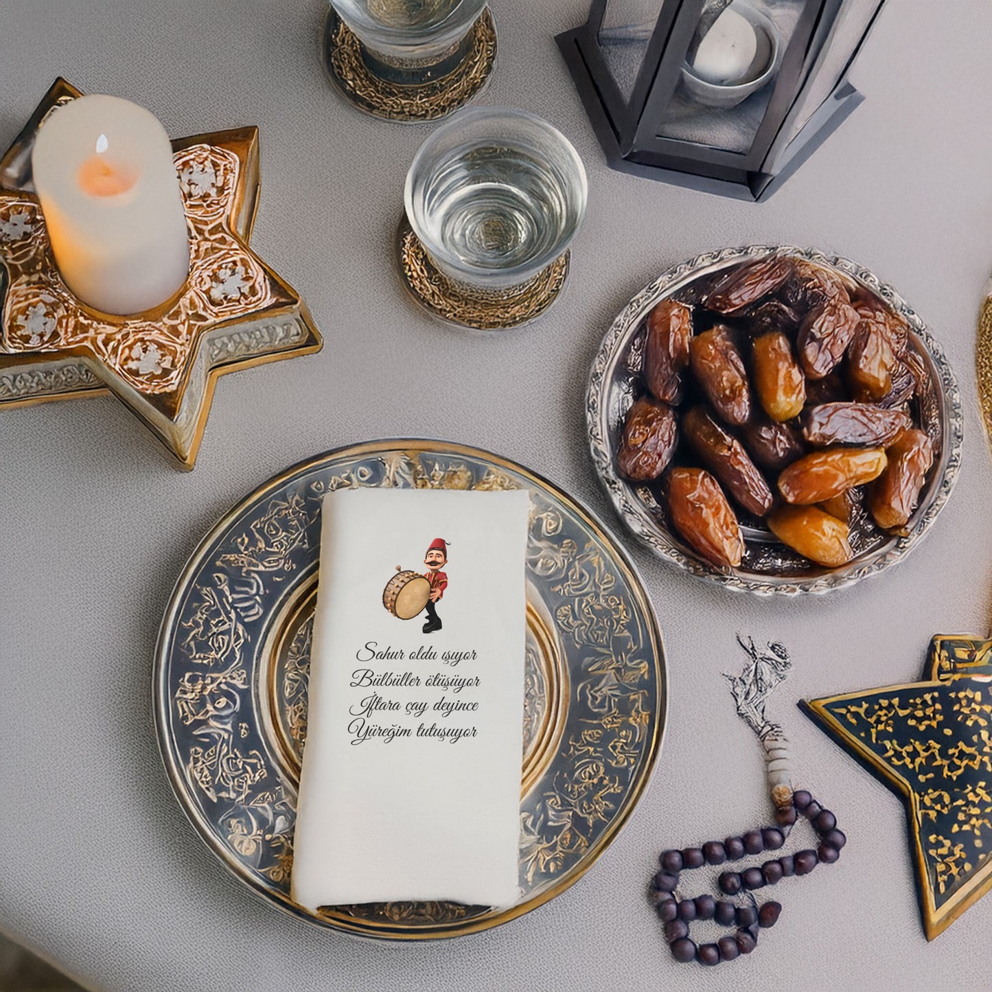 Kidzia Ramazan Davulcusu Çizimli Peçete – Mani Yazılı, 33x33 cm Çift Katlı, 20’li Paket