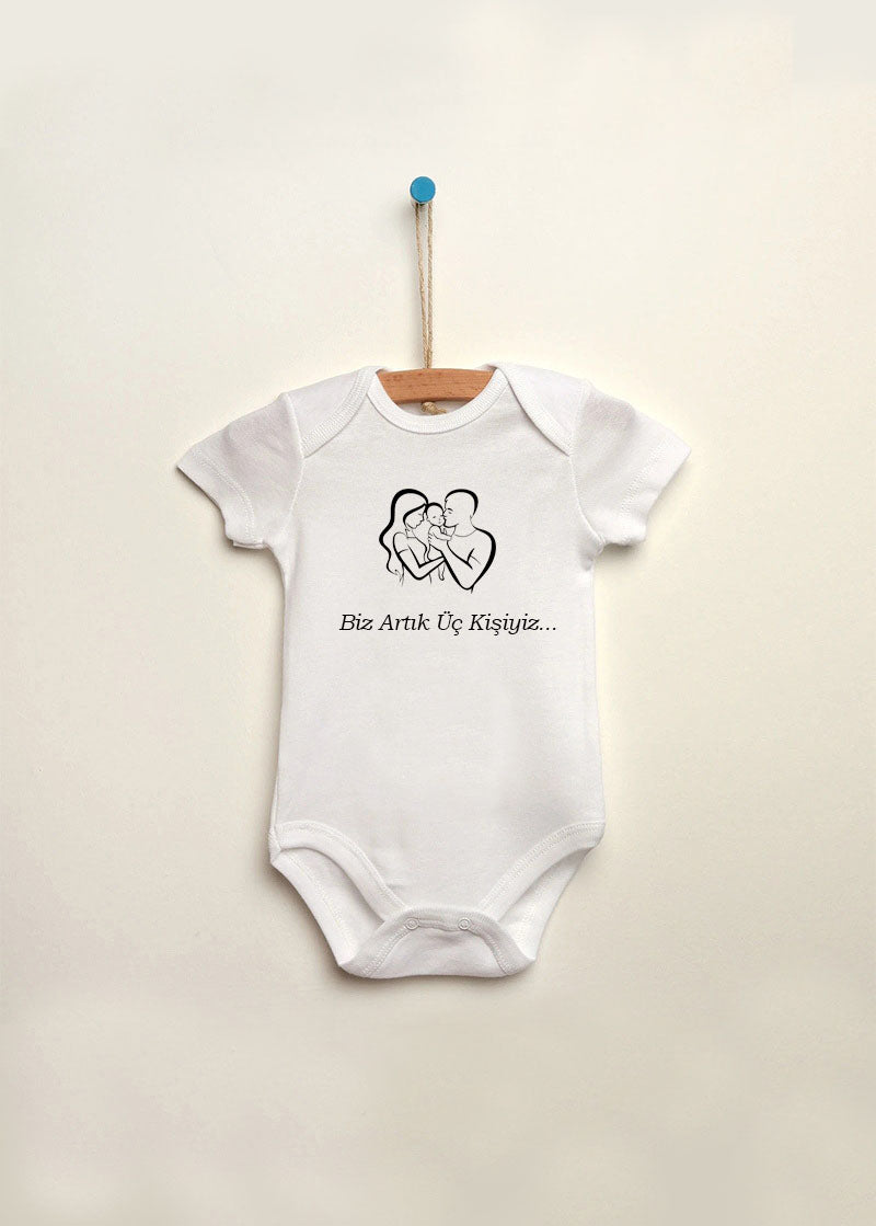biz artık 3 kişiyiz baskılı bebek zıbın