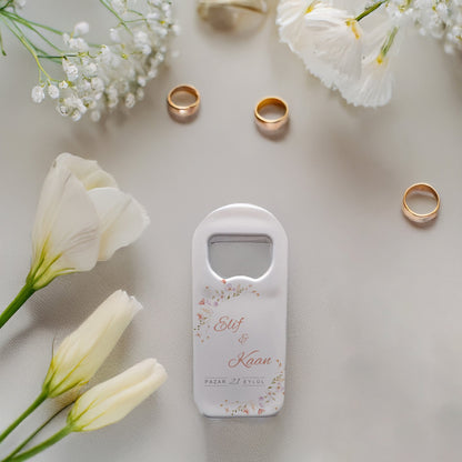 Siyah Beyaz Çiçek Tasarımlı – Kişiye Özel Plastik Açacak Magnet