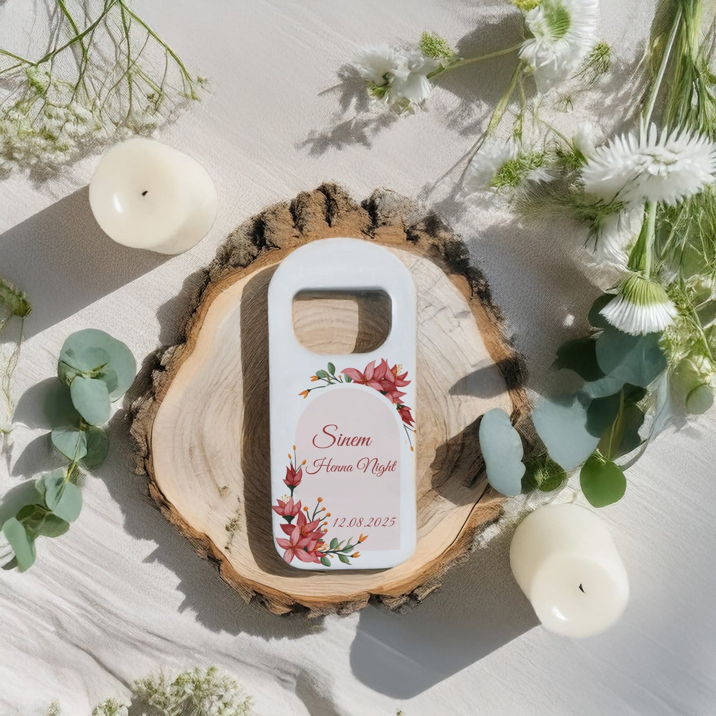 Kırmızı Zambak Tasarımlı – Kişiye Özel Plastik Açacak Magnet