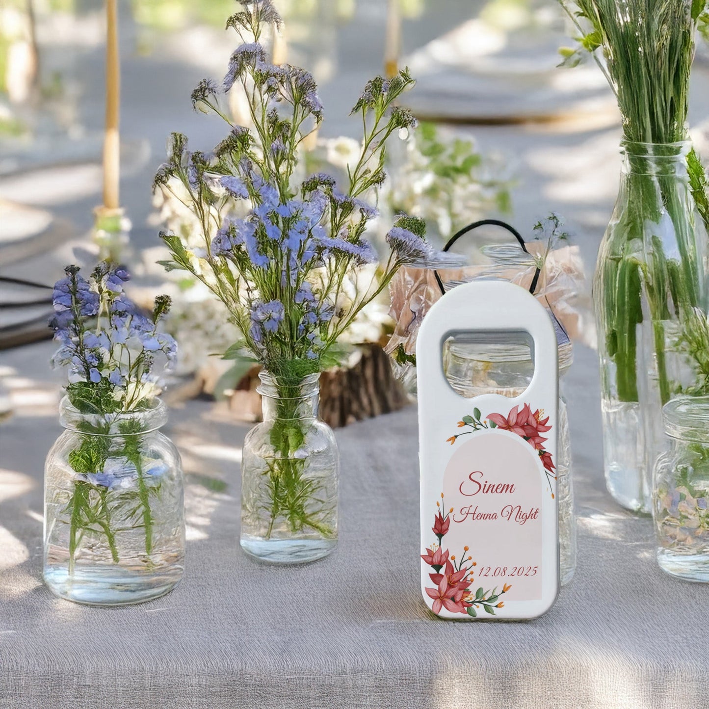 Kırmızı Zambak Tasarımlı – Kişiye Özel Plastik Açacak Magnet