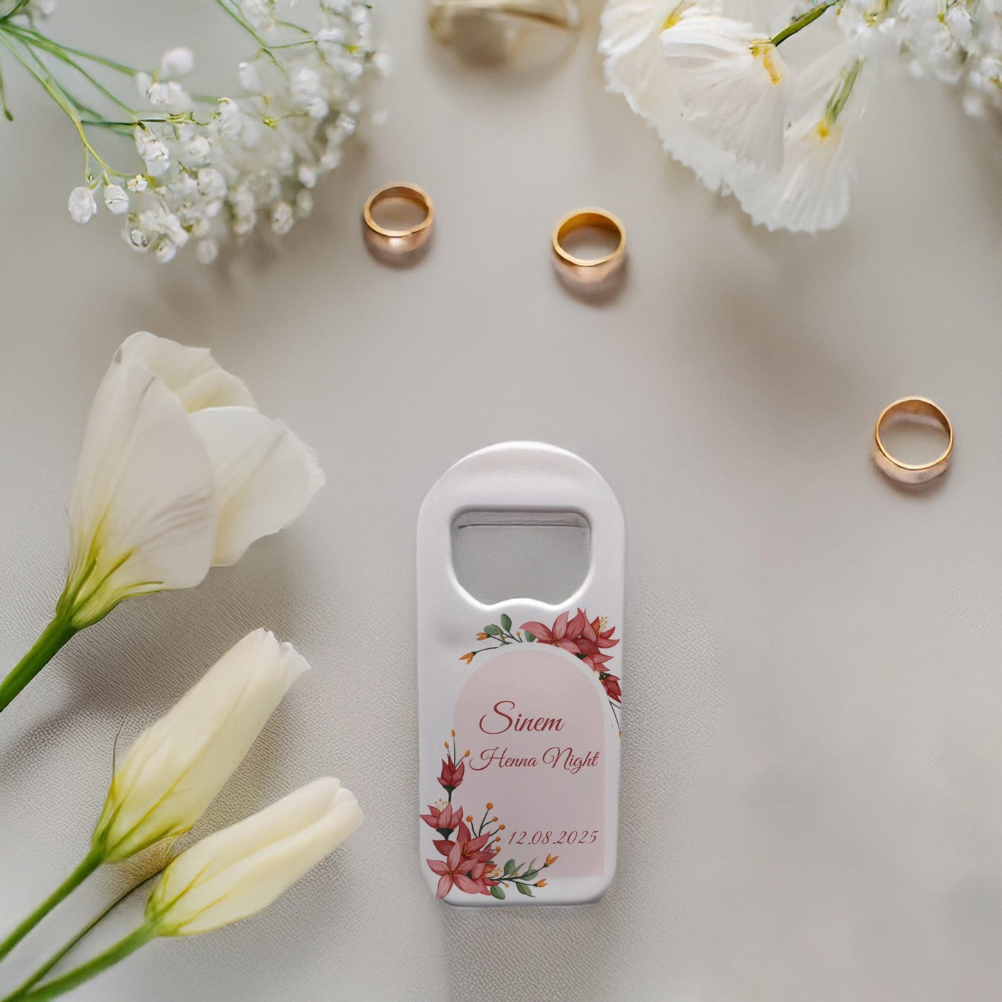 Kırmızı Zambak Tasarımlı – Kişiye Özel Plastik Açacak Magnet