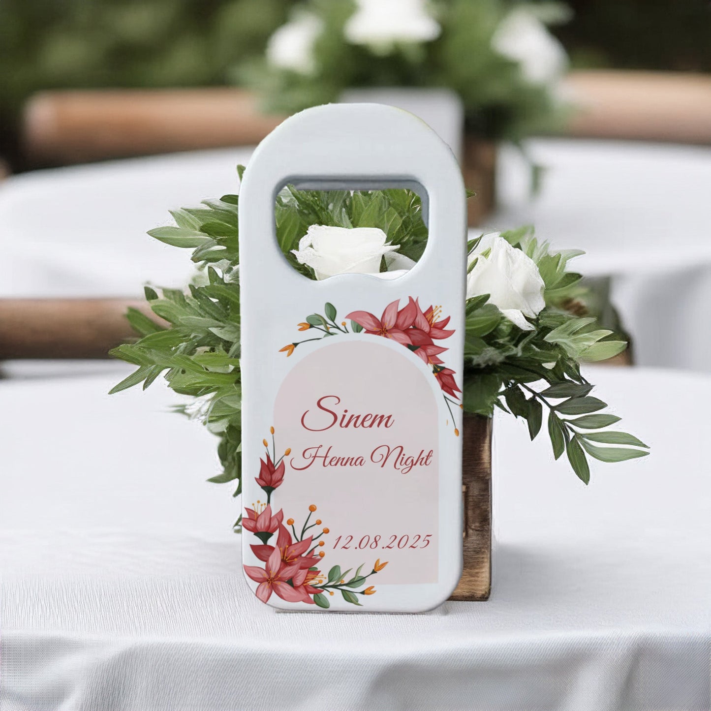 Kırmızı Zambak Tasarımlı – Kişiye Özel Plastik Açacak Magnet