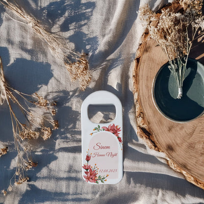 Kırmızı Zambak Tasarımlı – Kişiye Özel Plastik Açacak Magnet
