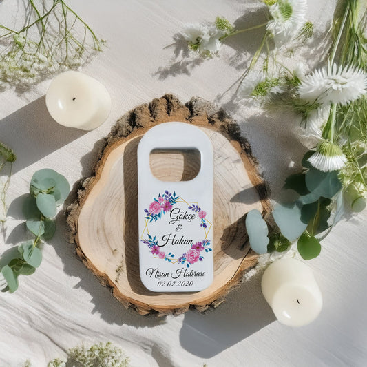 Pembe Çiçek Çerçeve Tasarımlı – Kişiye Özel Plastik Açacak Magnet
