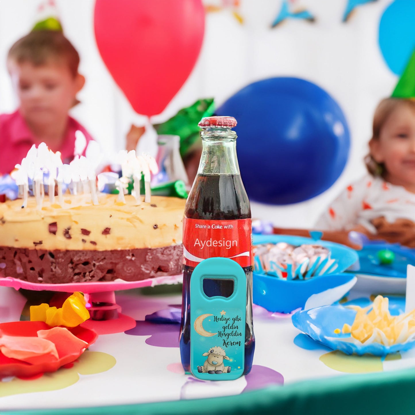 Mavi Zeminli Kuzu Temalı Plastik Açacak Magnet | Doğumgünü, Babyshower, Diş Buğdayı ve Sünnet Organizasyonlarınızın Unutulmaz Hatırası!
