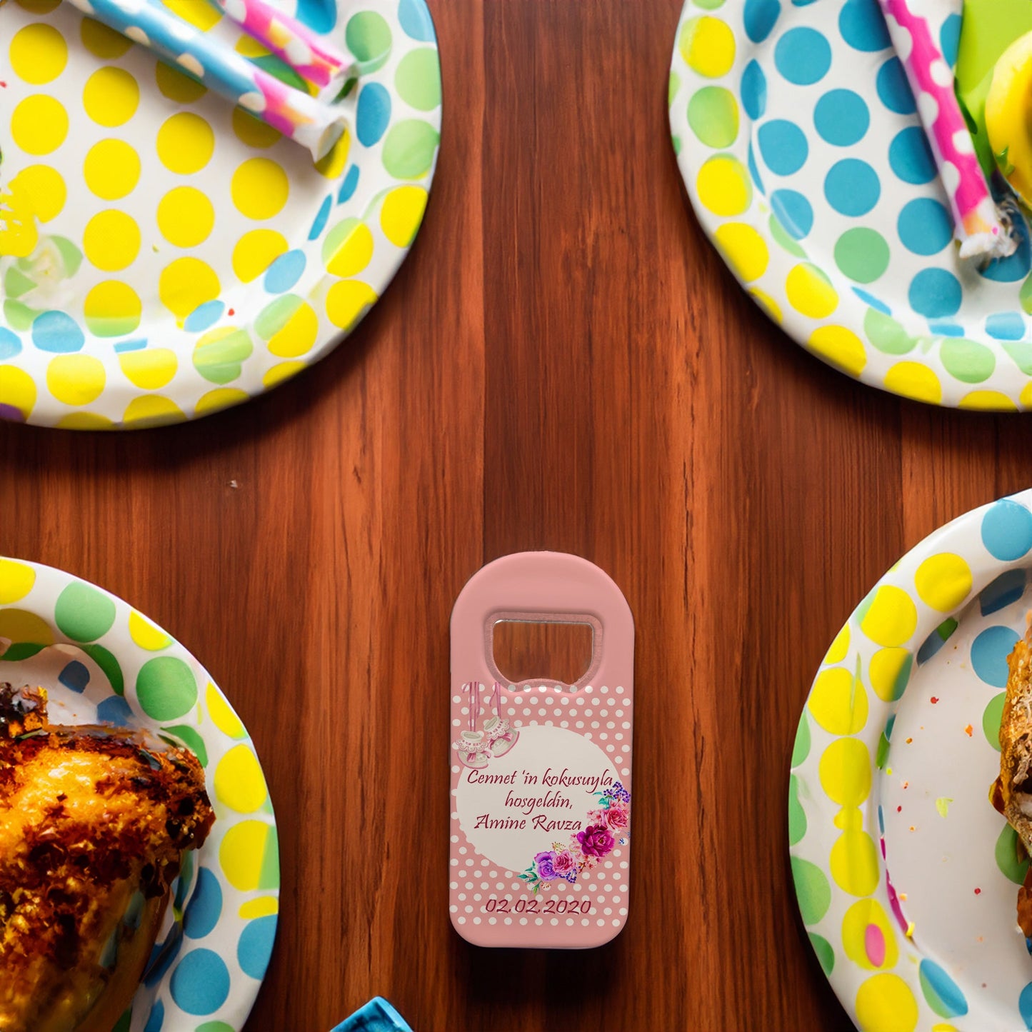 Pembe Zeminli Beyaz Puanlı Bebek Ayakkabısı Temalı Plastik Açacak Magnet | Doğumgünü, Babyshower, Diş Buğdayı ve Sünnet Organizasyonlarınızın Unutulmaz Hatırası!