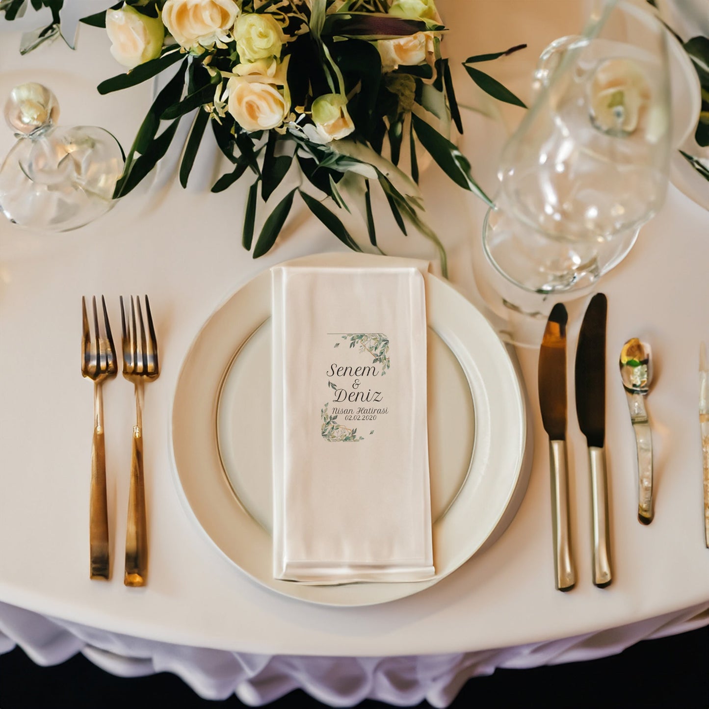 Yaprak Detaylı Özel Gün Peçetesi