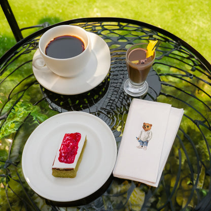 Beyaz Gömlekli Ayıcık Baskılı Kağıt Peçete 33x33 cm Solventsiz, İpeksi Dokulu – Kidzia