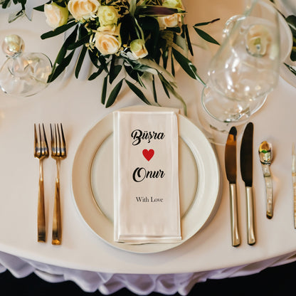 Kırmızı Kalpli İsim Özel Gün Peçetesi