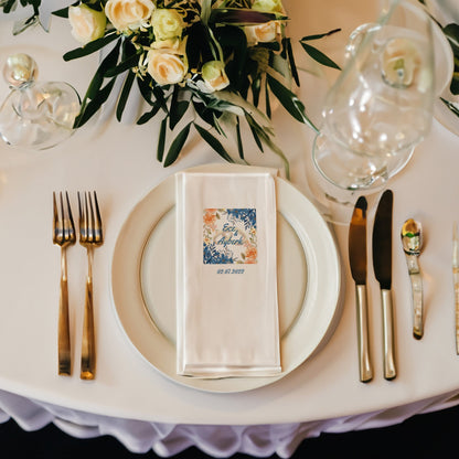 Renkli Arkaplanlı Özel Gün Peçetesi