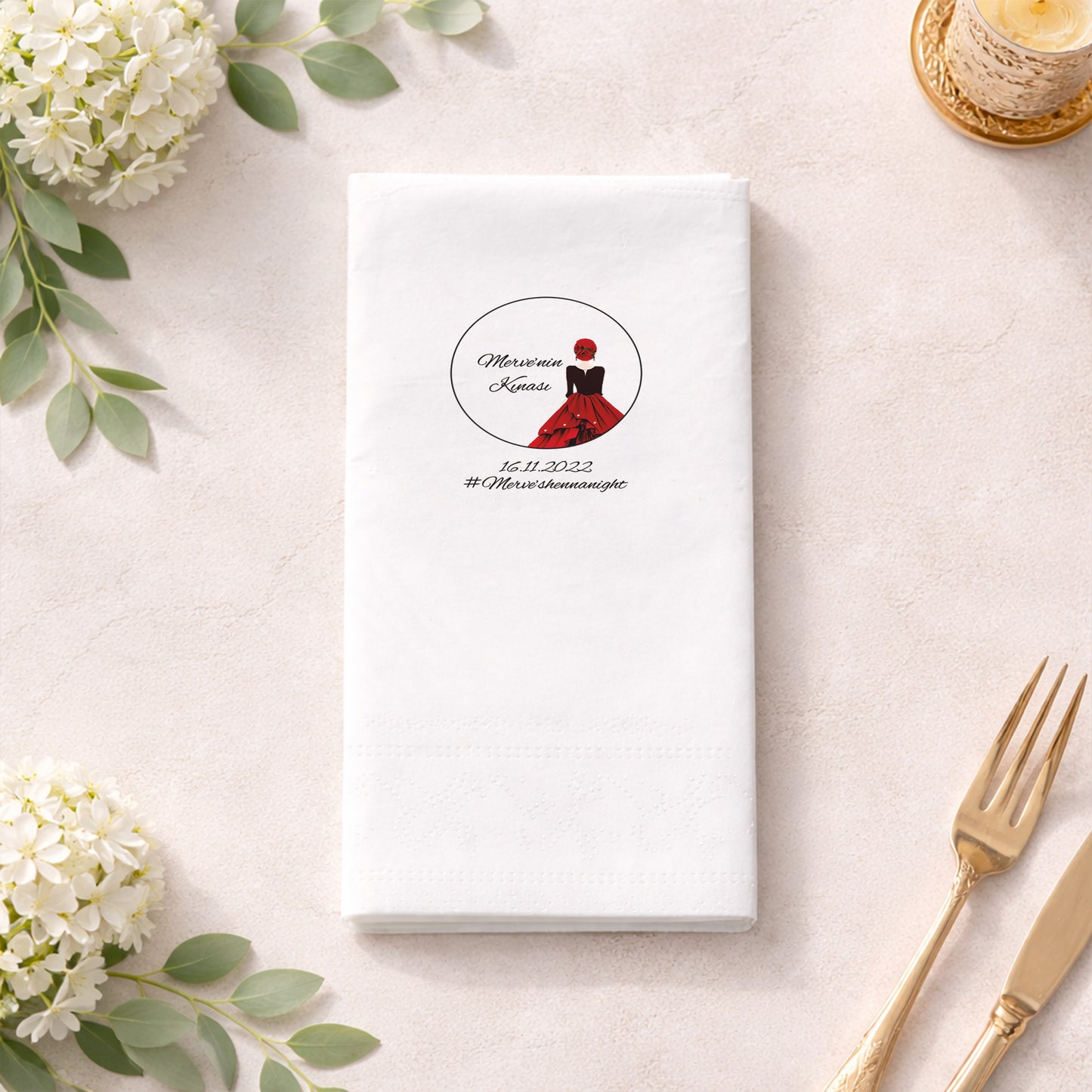 Merve’nin Kınası Kırmızı Kabarık Elbiseli Baskılı Peçete