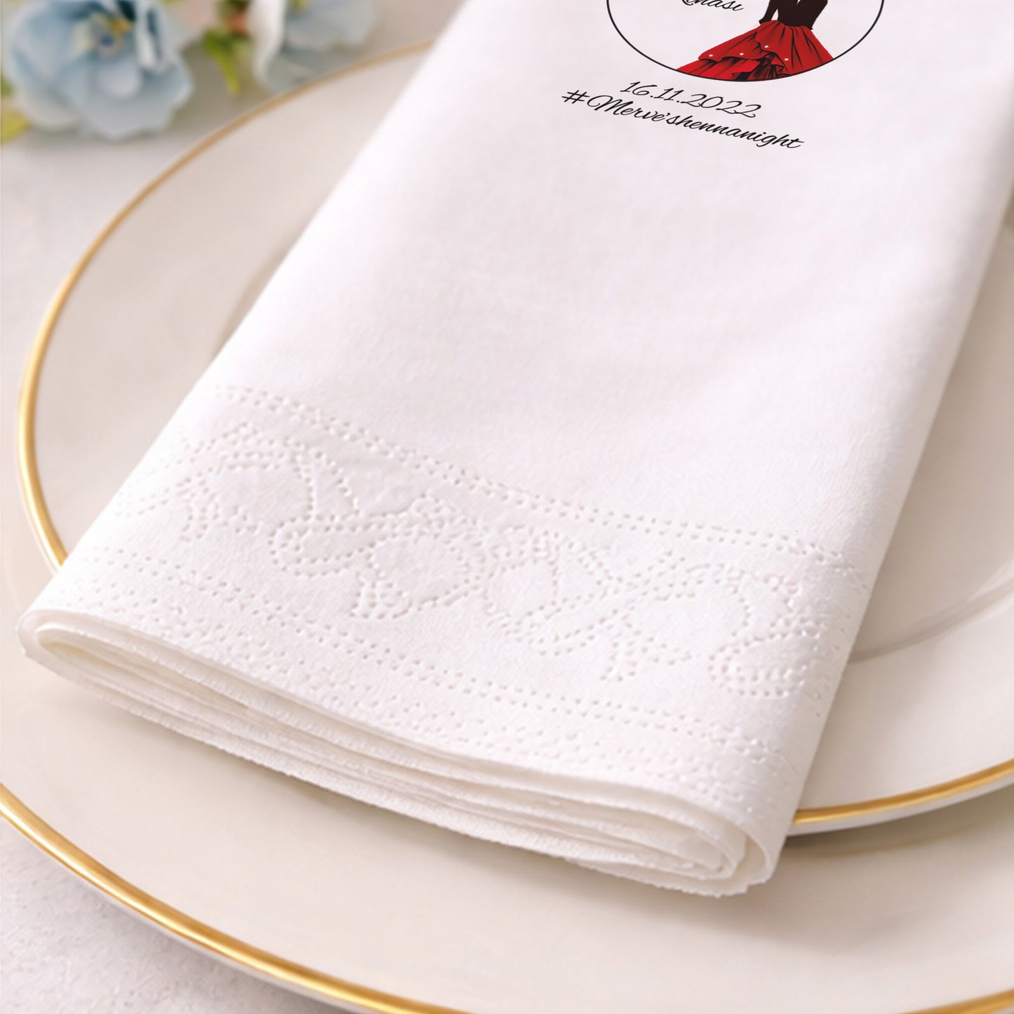 Merve’nin Kınası Kırmızı Kabarık Elbiseli Baskılı Peçete