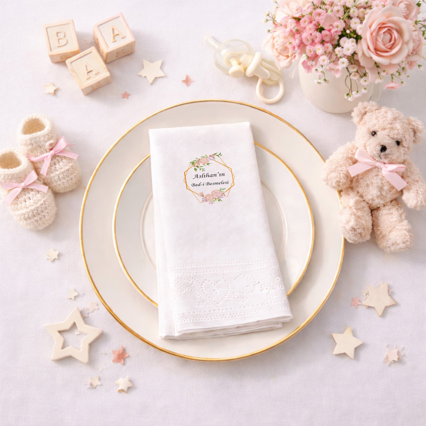 Çiçekli Altın Çerçeve Temalı Kız Bebek Mevlidi Peçetesi
