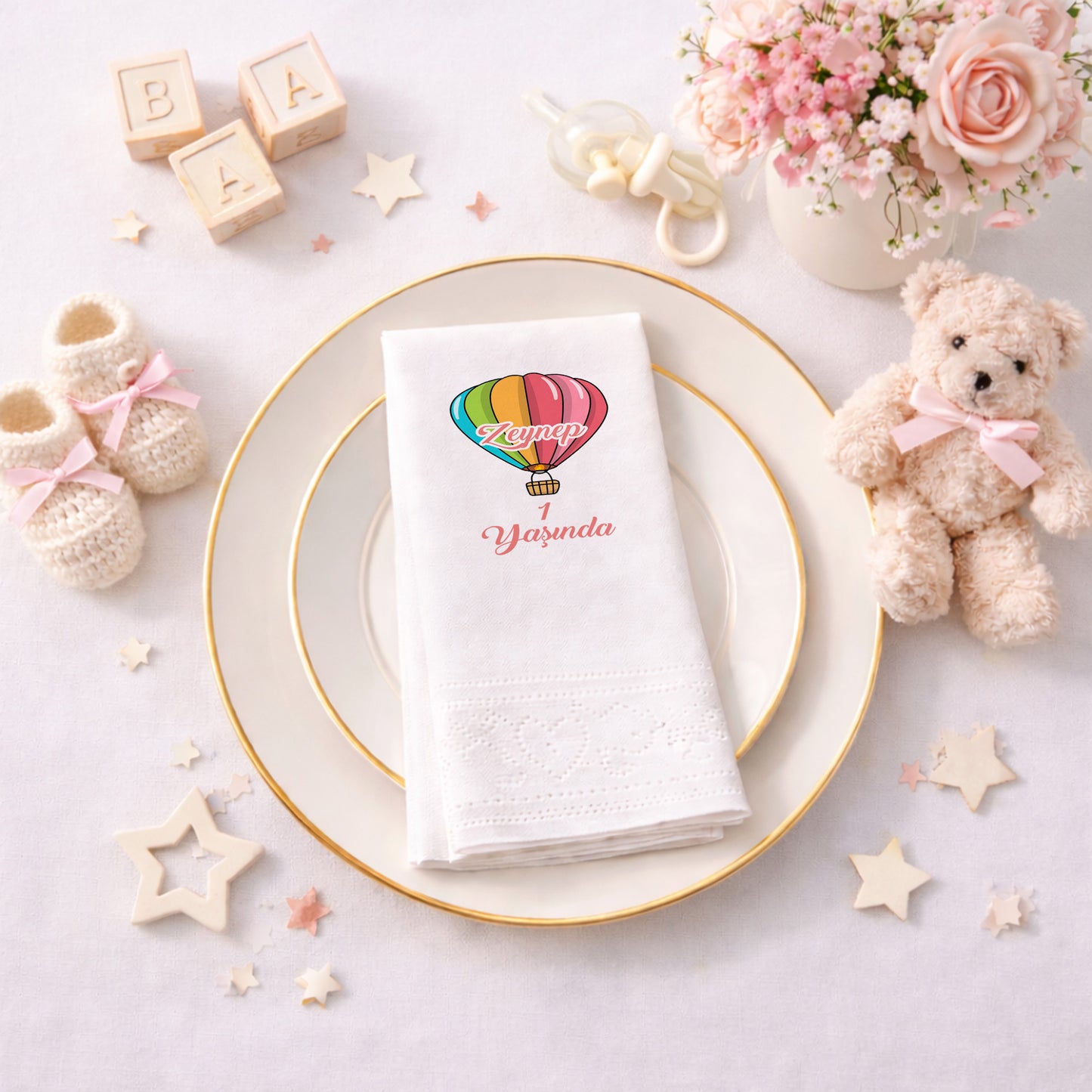 Renkli Uçan Balon Temalı Zeynep 1 Yaş Parti Peçetesi