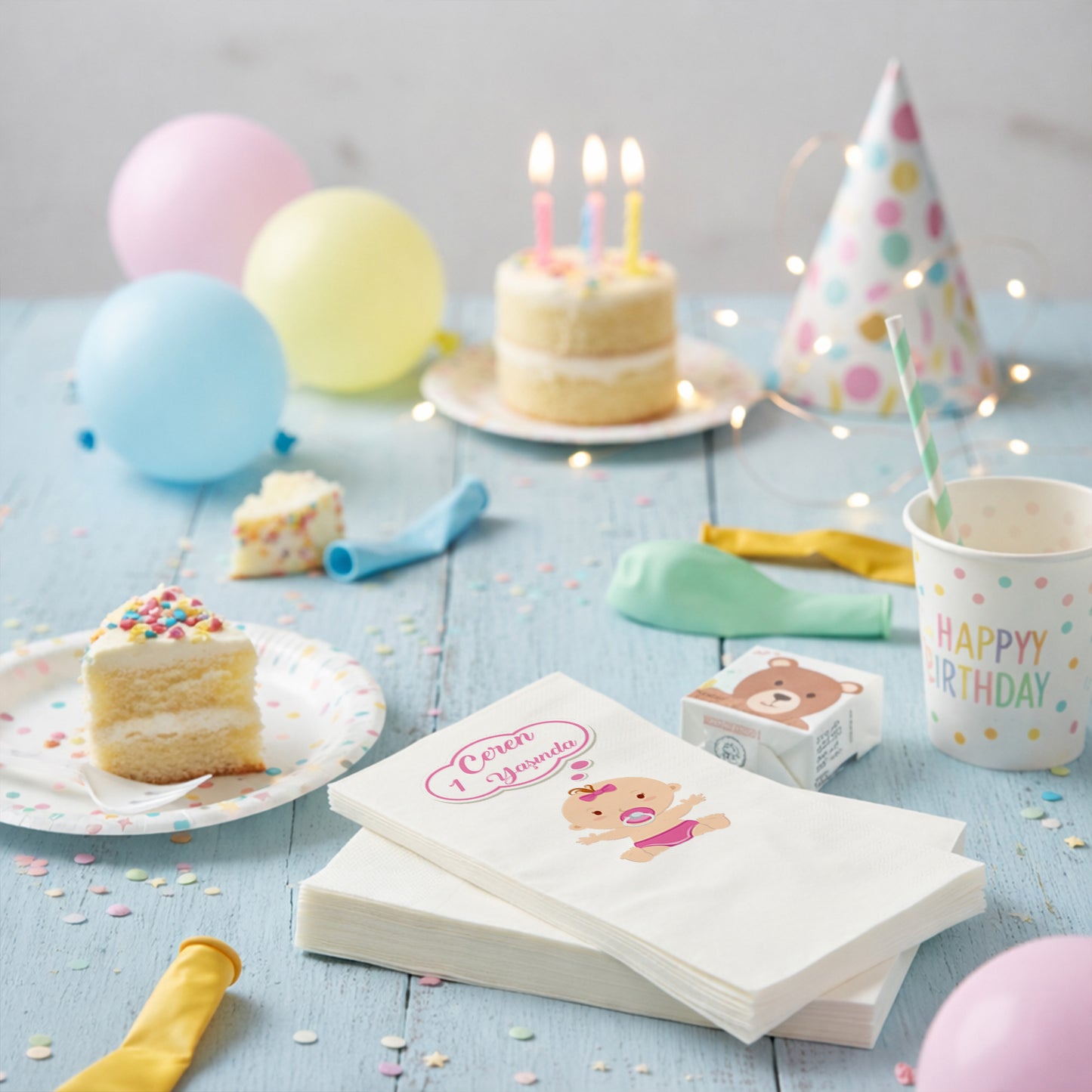 Ceren İsme Özel Pembe Bulut Temalı 1 Yaş Doğum Günü Peçetesi