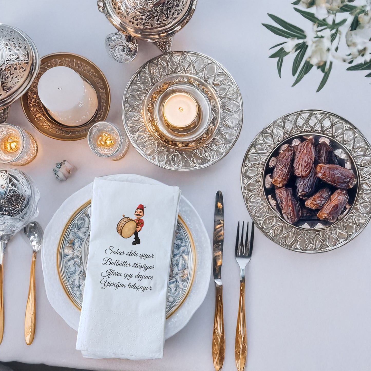 Kidzia Ramazan Davulcusu Çizimli Peçete – Mani Yazılı, 33x33 cm Çift Katlı, 20’li Paket