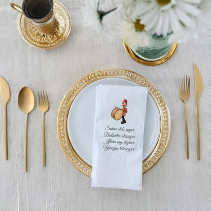 Kidzia Ramazan Davulcusu Çizimli Peçete – Mani Yazılı, 33x33 cm Çift Katlı, 20’li Paket