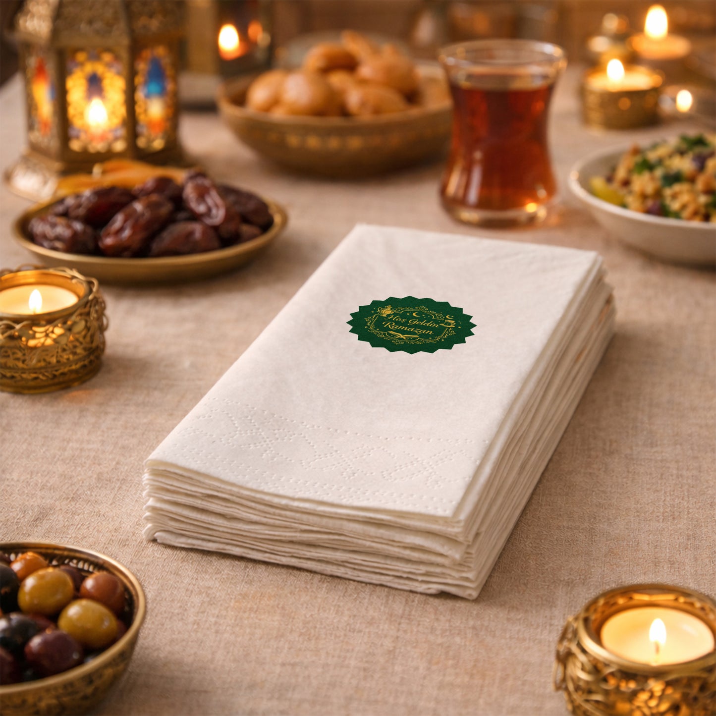 Zümrüt Yeşili Altın Detaylı Hoş Geldin Ramazan Peçetesi – Premium Tasarım | 33x33 cm