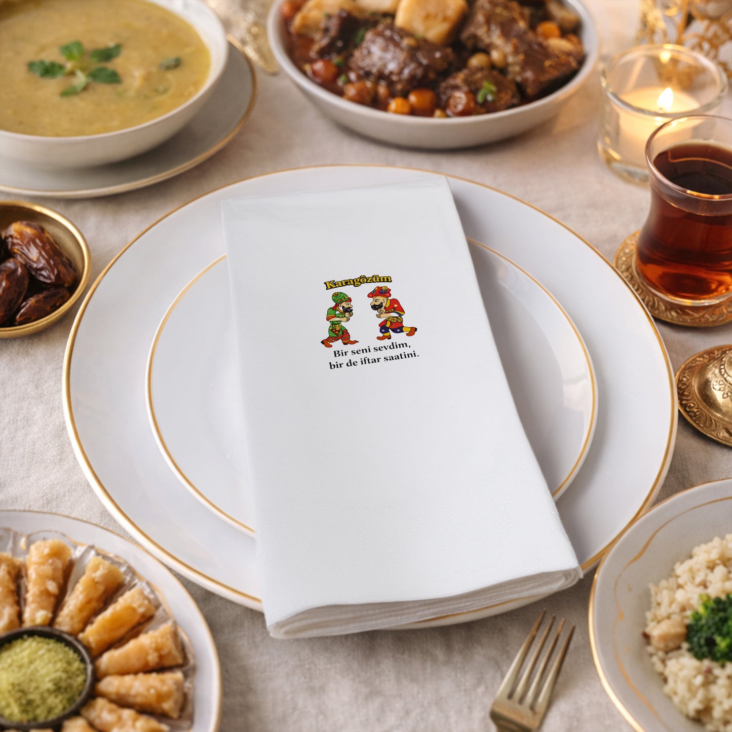 Karagöz & Hacivat Temalı Ramazan Baskılı Peçete | Bir Seni Sevdim Bir de İftar Saatini | 33x33 cm
