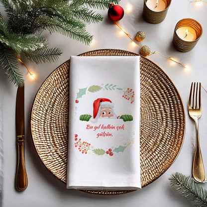 Noel Baba Temalı Yılbaşı Peçetesi – “Bu Yıl Kalbin Çok Gülsün” Yazılı Yeni Yıl Baskılı Peçete | 33x33 cm, 20’li Paket