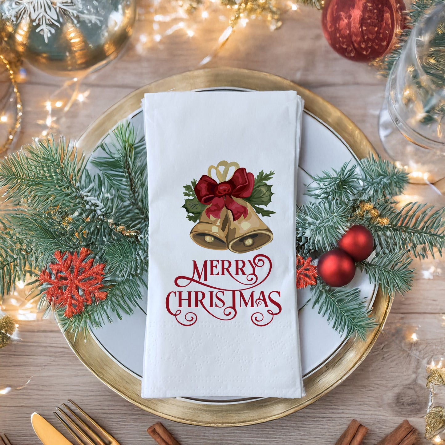 Merry Christmas Çan Desenli Yılbaşı Baskılı Peçete – Altın Çan & Kırmızı Kurdele Tasarımı | 33x33 cm, 20’li Paket
