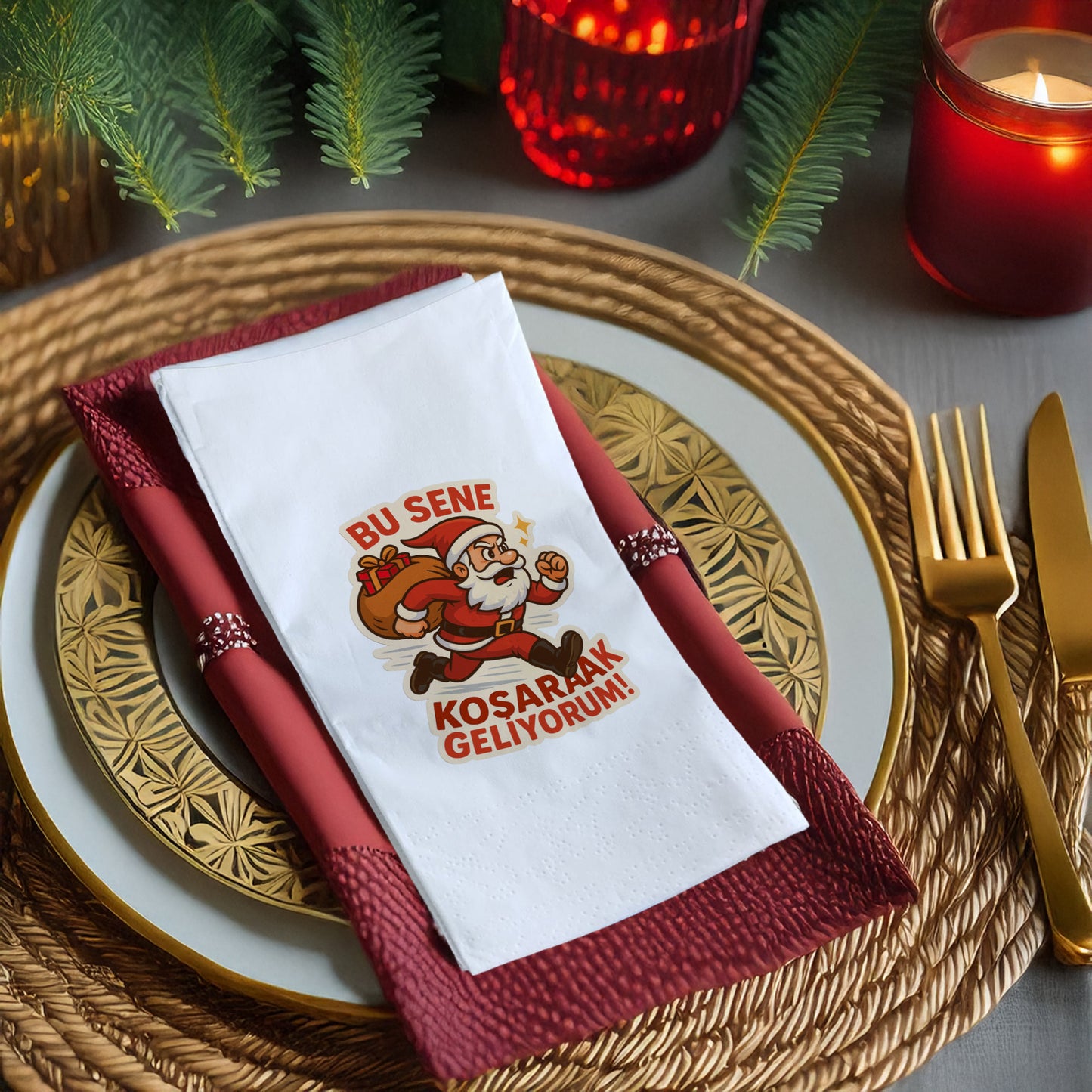 Koşan Santa “Bu Sene Koşarak Geliyorum!” Komik Yılbaşı Peçetesi – 33x33 cm, 20’li Paket