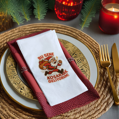 Koşan Santa “Bu Sene Koşarak Geliyorum!” Komik Yılbaşı Peçetesi – 33x33 cm, 20’li Paket