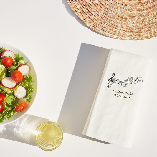 Kidzia – “Ee Daha Daha Nasılsınız?” Şarkı Sözlü Notalı Baskılı Peçete (33x33 cm – 20’li Paket)