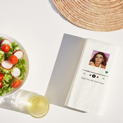 Hafife Alma Aşk Vurur İnsana Şarkı Temalı Baskılı Peçete – 33x33cm Çift Katlı Selülozik Peçete (20’li Paket)