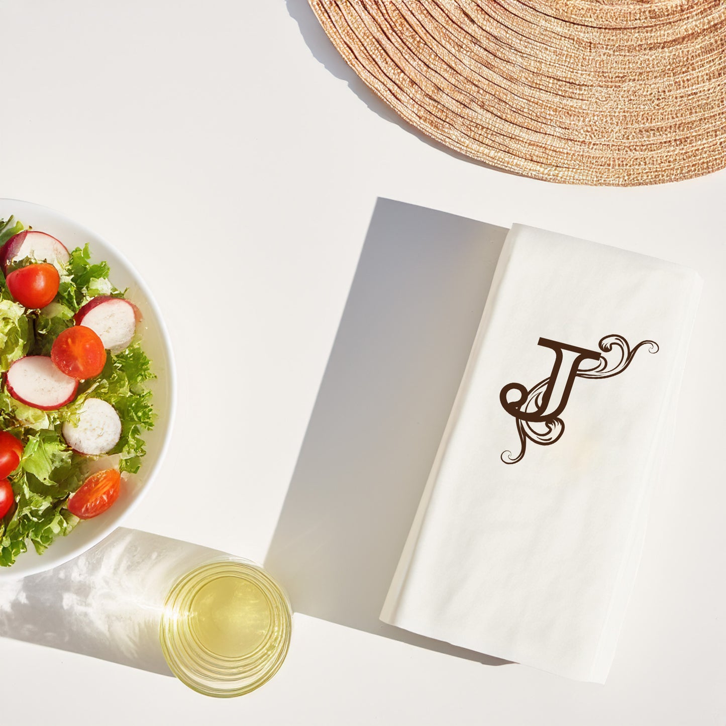 J Harfli Monogram Desenli Baskılı Peçete – 33x33cm, Çift Katlı, Şık Garson Katlama – 20’li Paket