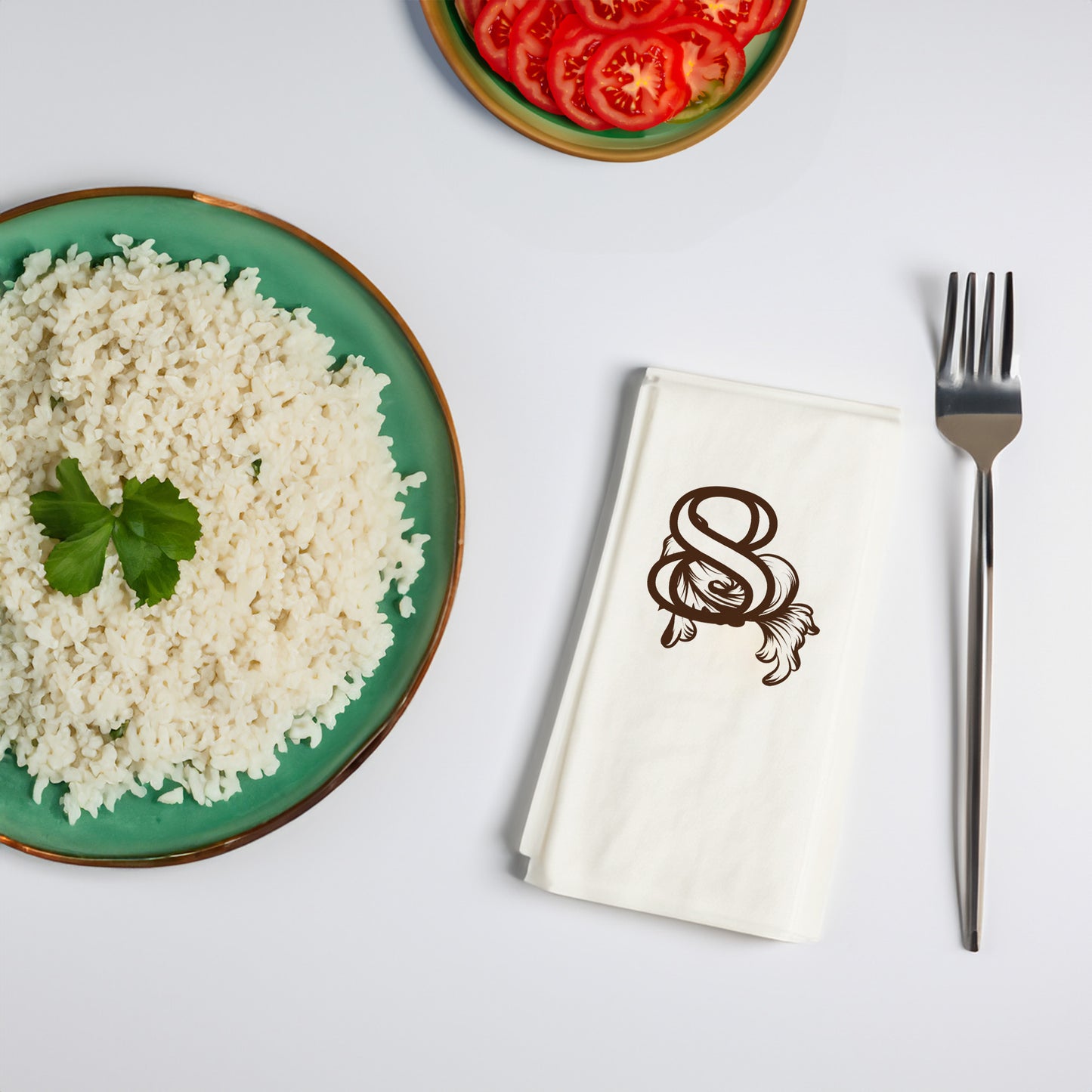 Monogram “8” Desenli Baskılı Peçete – 33x33cm Çift Katlı, 20’li Paket | Modern & Şık Masa Dekorasyonu