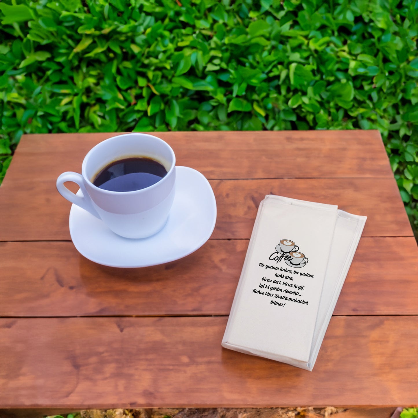 Kahve Desenli Baskılı Peçete – Kalpli Köpük Detaylı Minimal Coffee Tasarım