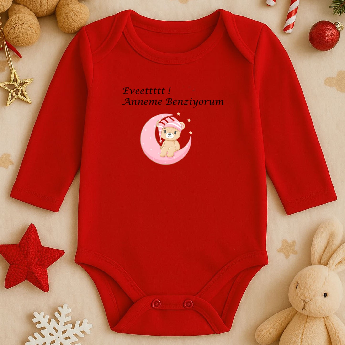 Kişiye Özel Bebek Zıbını – Pembe Ay Üzerinde Ayıcık Tasarım | 1–36 Ay