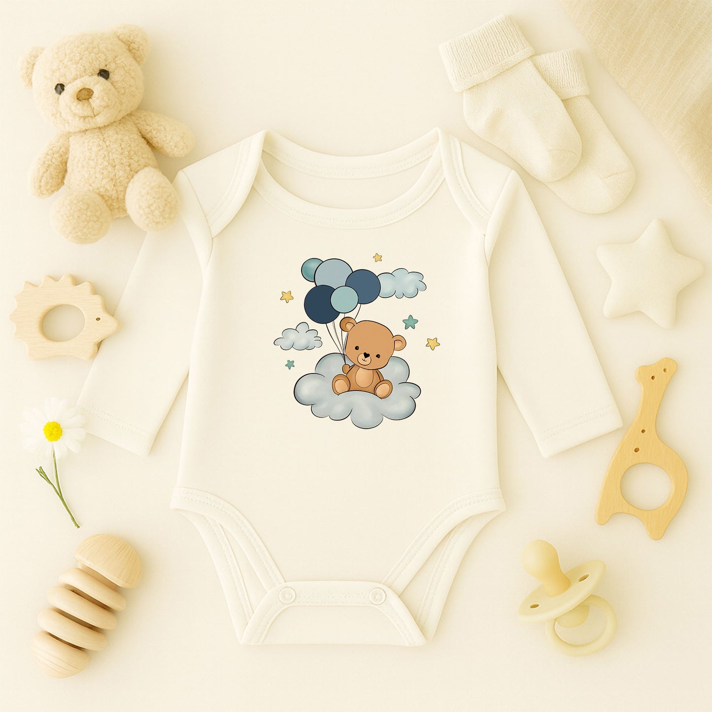 Bulut Üstünde Balonlu Ayıcık Baskılı Bebek Zıbını | Mavi Gökyüzü Teması | 1–36 Ay