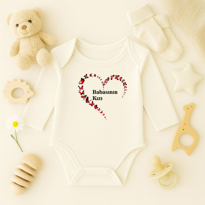 Kırmızı Kelebek Kalp Baskılı Bebek Zıbını | 1–36 Ay | Aşk & Kalp Temalı