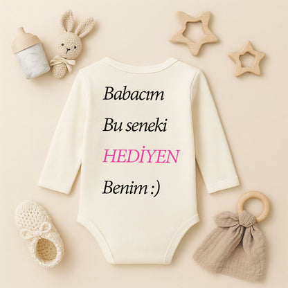 Hediyen Benden Bebek Zıbın – Eğlenceli Pembe Yazılı Tasarım | 1–36 Ay | Kız & Unisex