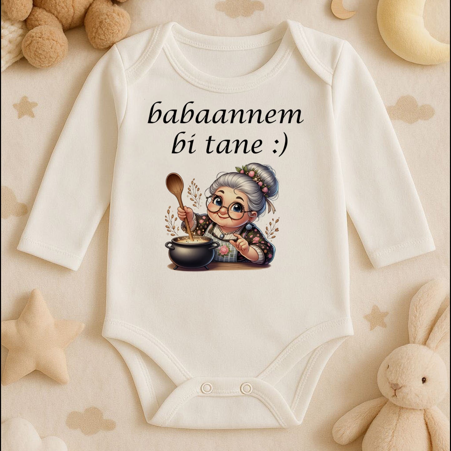 Babaannesinin Mini Şefi Bebek Zıbın – Sevimli Anneanne İllüstrasyonlu Tasarım | 1–36 Ay