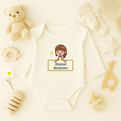 “Halem Halleder” Baskılı Bebek Zıbını – 1–36 Ay | Sevimli Kız Figürlü Tasarım