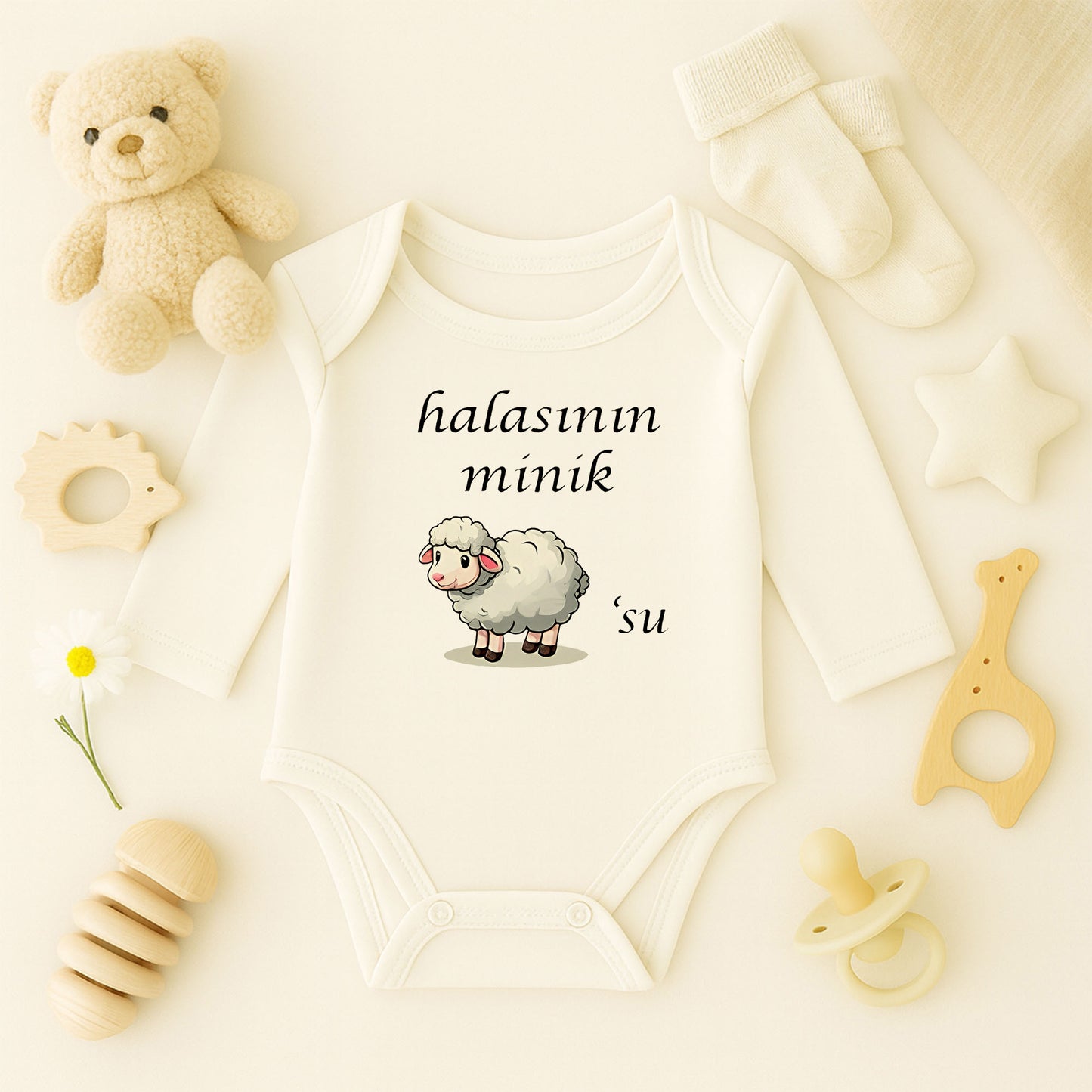 “Halasının Minik Süsü” Yazılı Kuzu Baskılı Bebek Zıbını – 1–36 Ay | Sevimli Tasarım