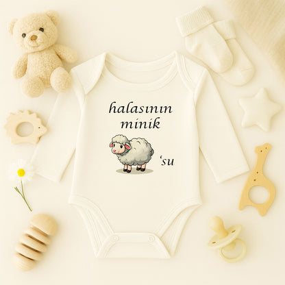 “Halasının Minik Süsü” Yazılı Kuzu Baskılı Bebek Zıbını – 1–36 Ay | Sevimli Tasarım