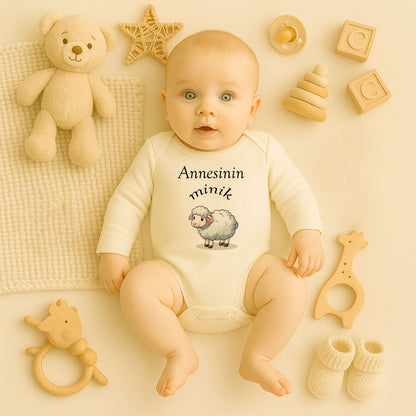 Halasının Minik Kuzusu Yazılı Bebek Zıbını – Sevimli Kuzu Tasarım | 1–36 Ay