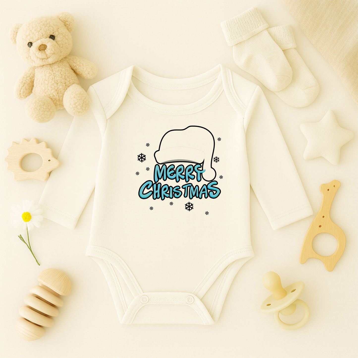 Merry Christmas Şapkalı Yazı Baskılı Tişört – Minimal & Şık Yılbaşı Tasarımı