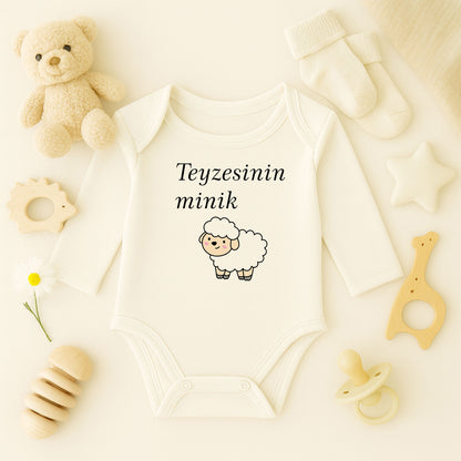 Minimal Siyah Kuzu Tasarımlı Bebek Zıbını | 1–36 Ay, DTF Baskı, Hassas Cilt Uyumlu