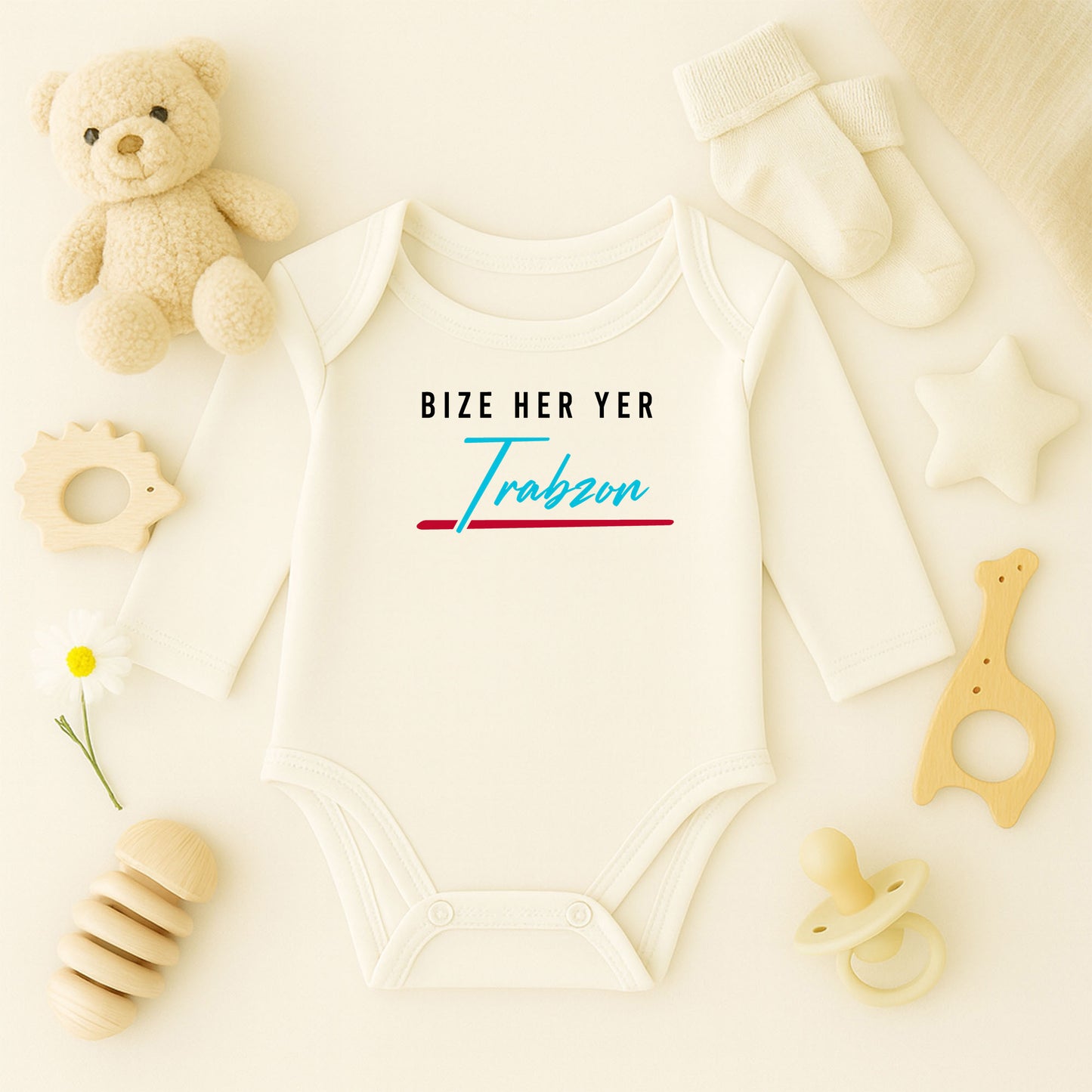 Trabzon Yazılı Bebek Zıbını | 1–36 Ay, DTF Baskı, Hassas Cilt Uyumlu Şehir Temalı Zıbın