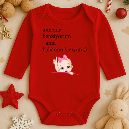 Parmak Kaldıran Kız Bebek Baskılı Bebek Zıbını | 1–36 Ay, DTF Baskı, Sevimli Tasarım