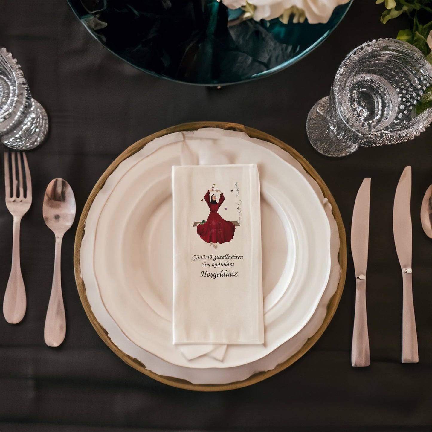 Tesettür Detaylı Özel Gün Peçetesi
